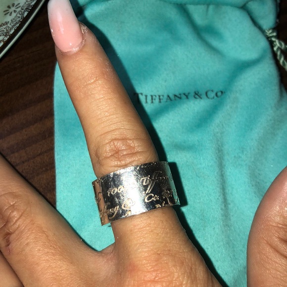 Tiffany & Co Scripted Ring - Picture 3 of 7
